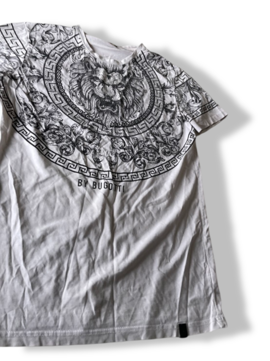 Vintage Bugatti men's Lion graphics regular fit white tees in M|L28 W19| SKU 4785