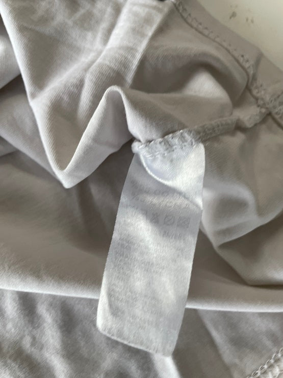 Vintage Bugatti men's Lion graphics regular fit white tees in M|L28 W19| SKU 4785