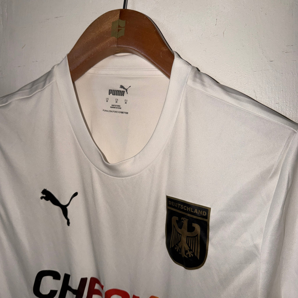 Vintage Puma Deutschland (Germany) jersey SKU 7415 size M