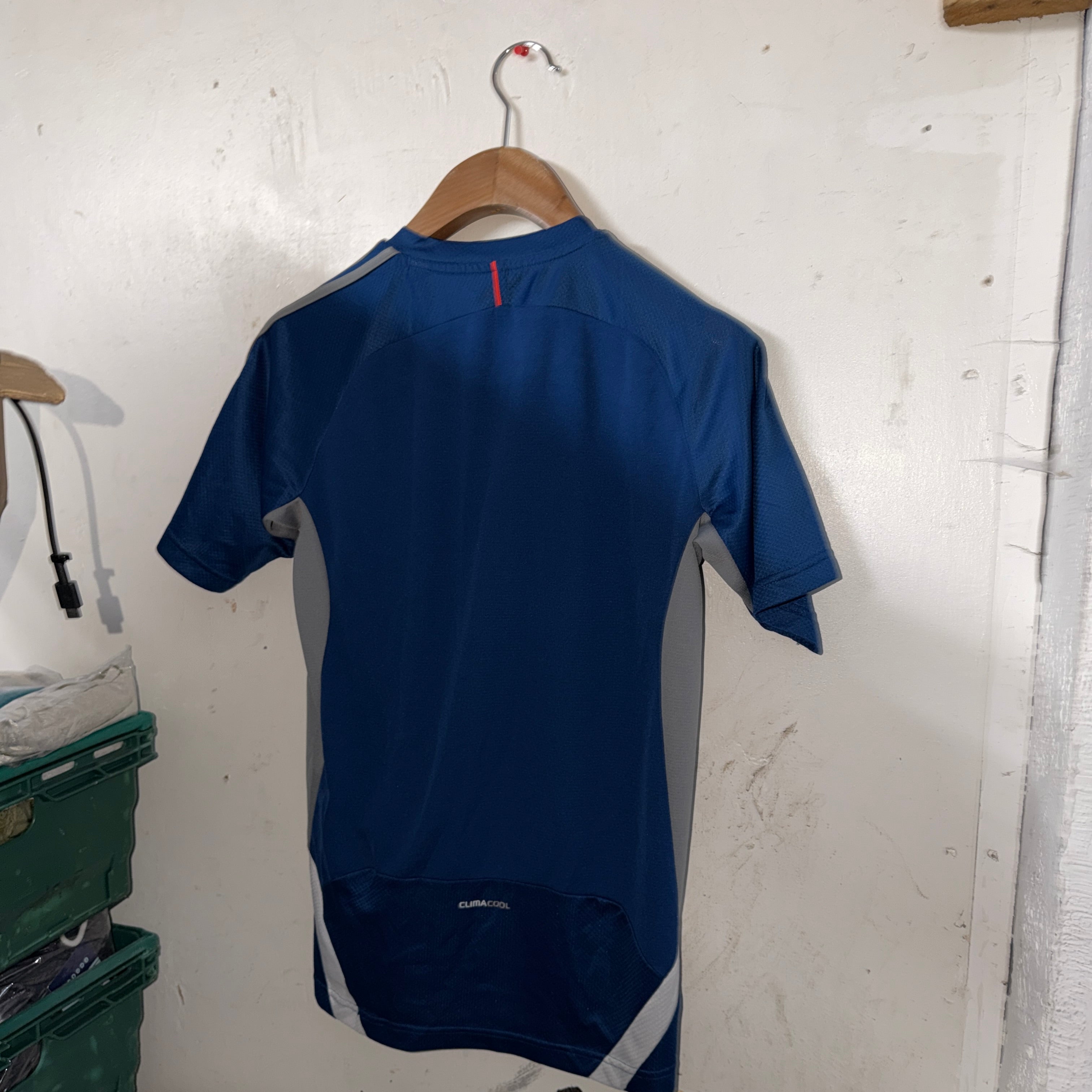 Blue Adidas athletic shirt 7420 - size M