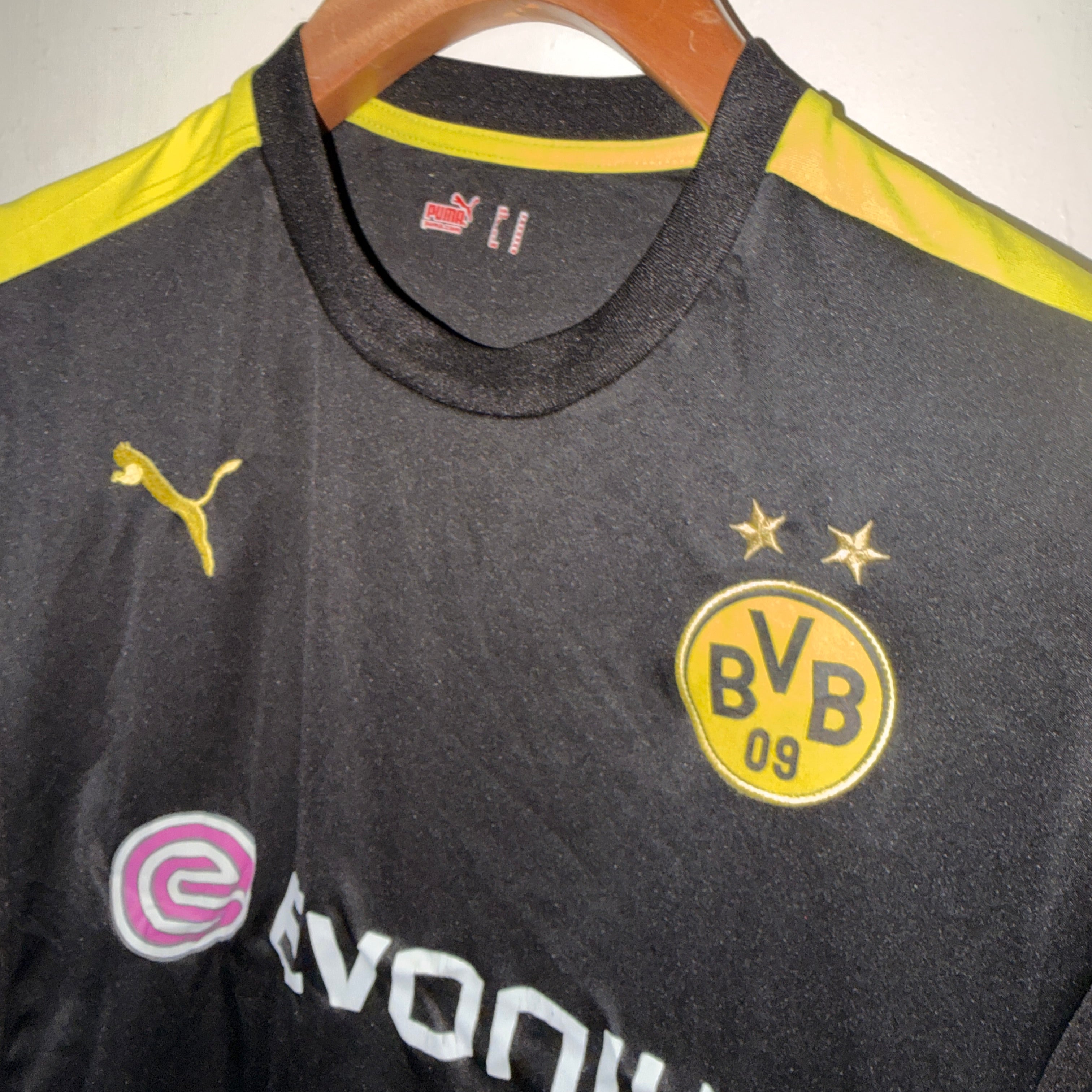 Vintage men's Dortmund 2013/14 Away Puma football shirt size Medium