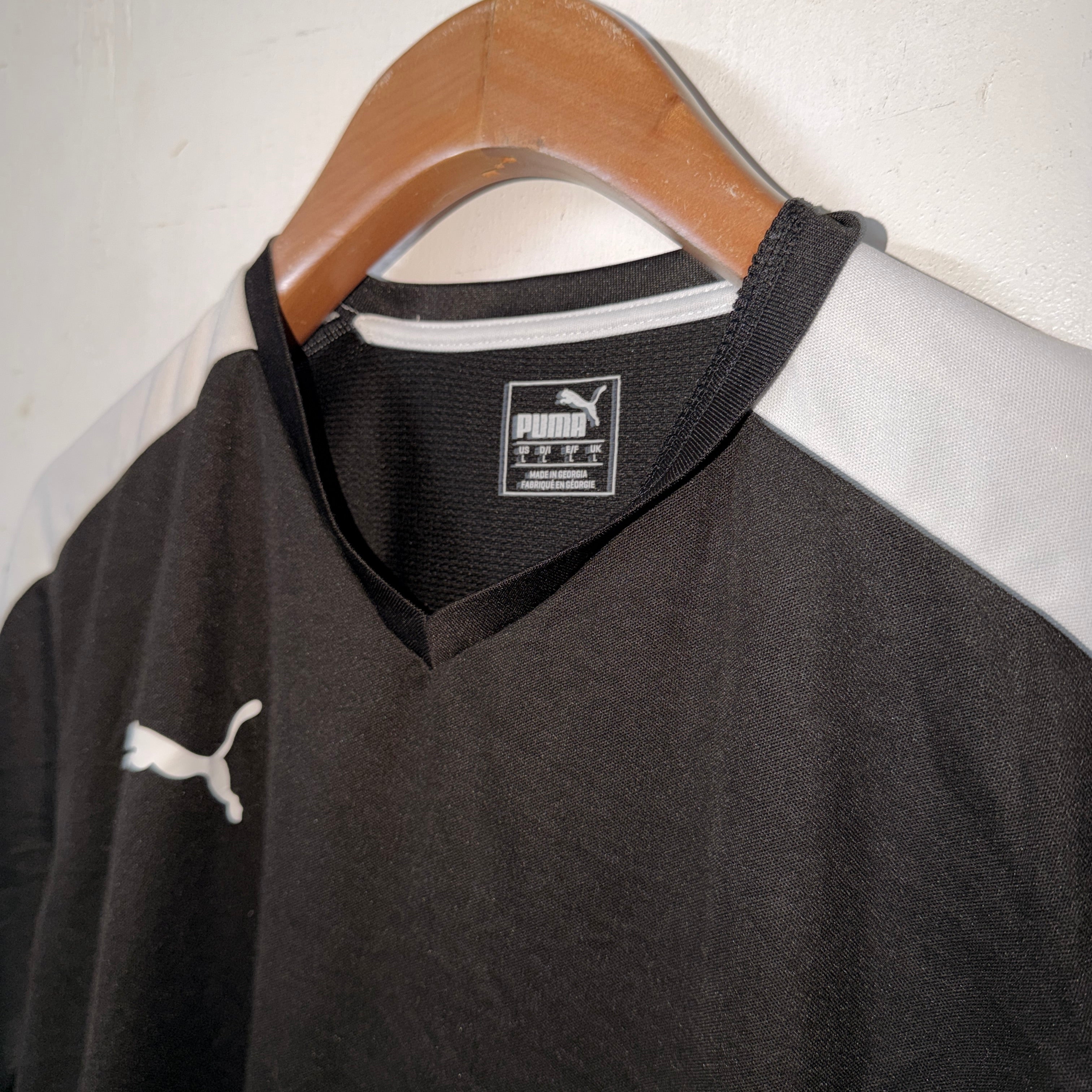 Vintage Puma Men's Pitch Short Sleeved Training Gym Shirt Black Size L