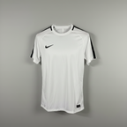 Men's Nike Dri-FIT Academy football top in size Medium