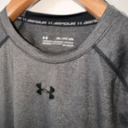 Under Armour Men's HeatGear Armour Compression Short Sleeve Shirt in graphite gray. SKU7448