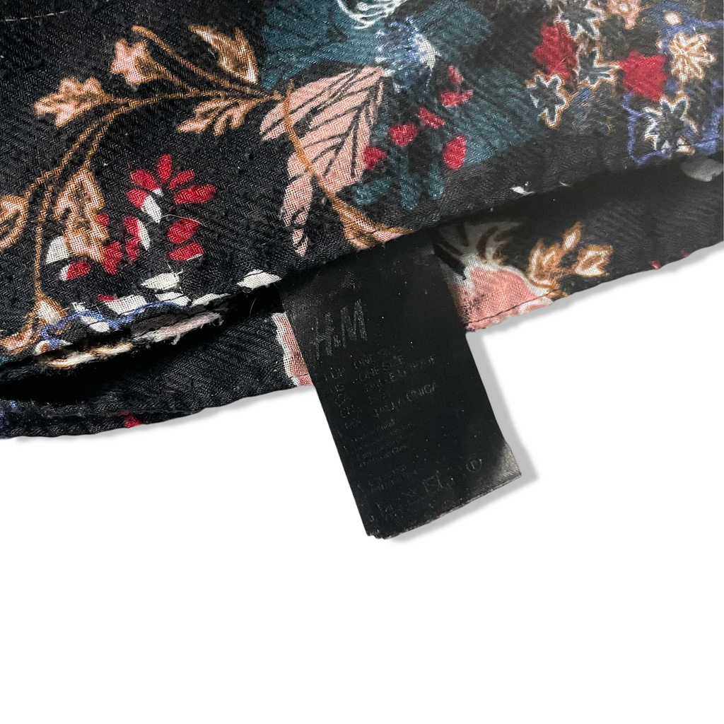 Vintage women H&M black multi floral print scarf|L34 W28|SKU 6333