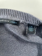 Vintage men's grey Venheusen studio V-neck long sleeve sweatshirt in L|L27 W23|SKU 4836