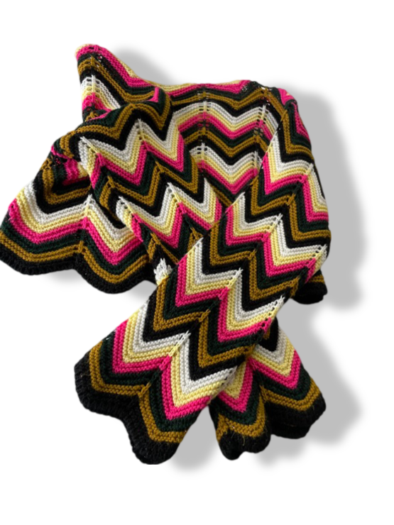 Vintage women's Zara crochet multi ziz-zag long sleeve crop top in S|L16 W17|SKU 4837