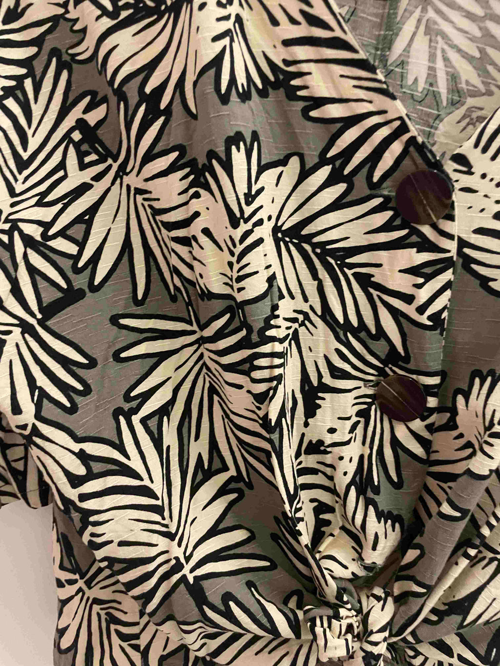 Vintage grey leaf print women's Cropped top size 14