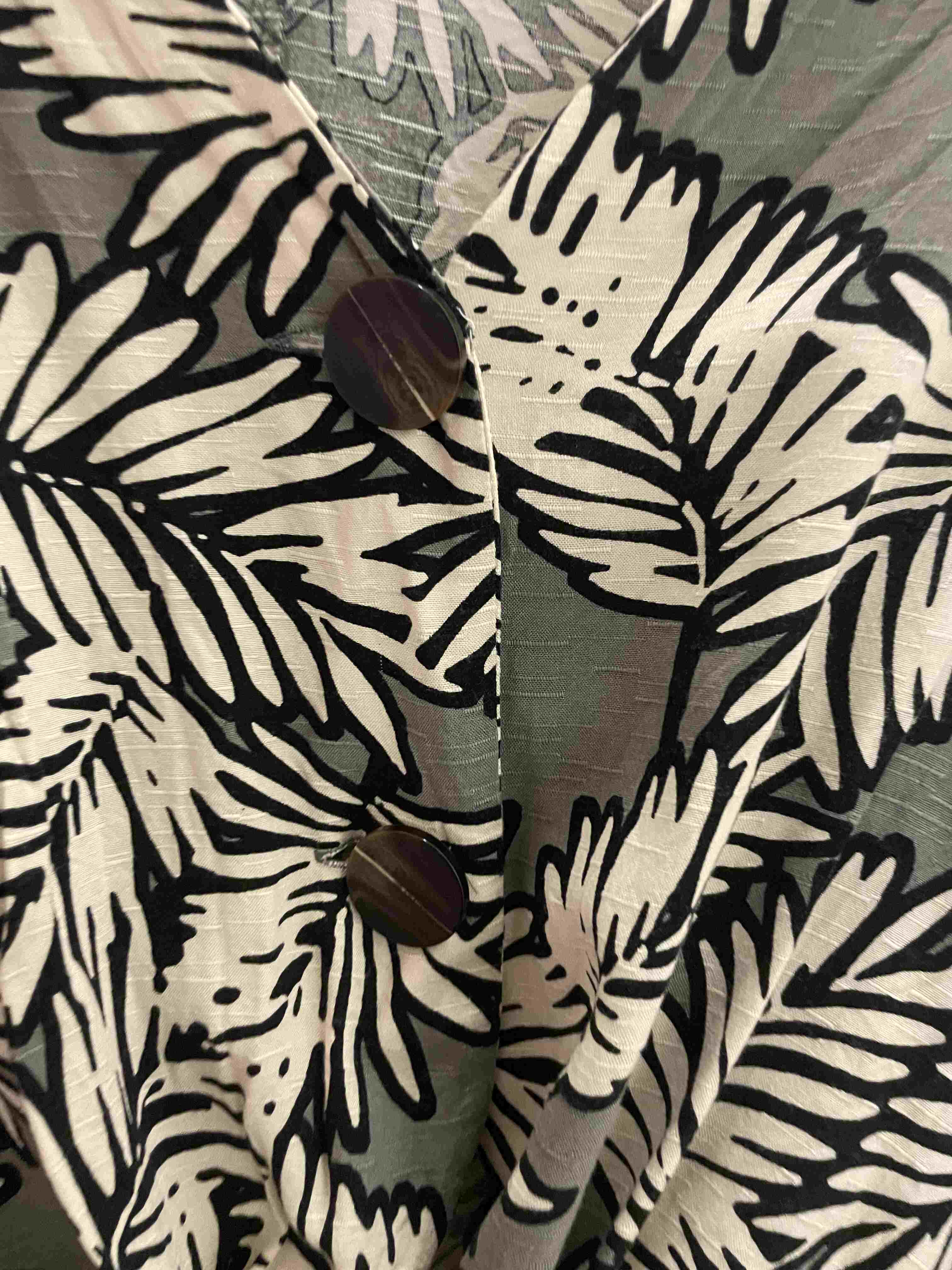 Vintage grey leaf print women's Cropped top size 14