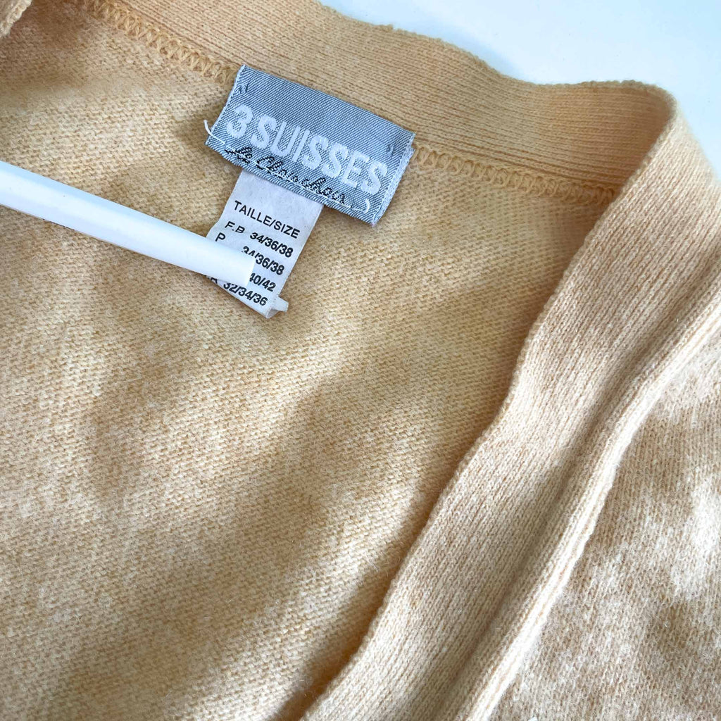 Vintage 3 Suisses women cotton blend yellow V-neck button sweater in S|L28 W20|SKU 3671