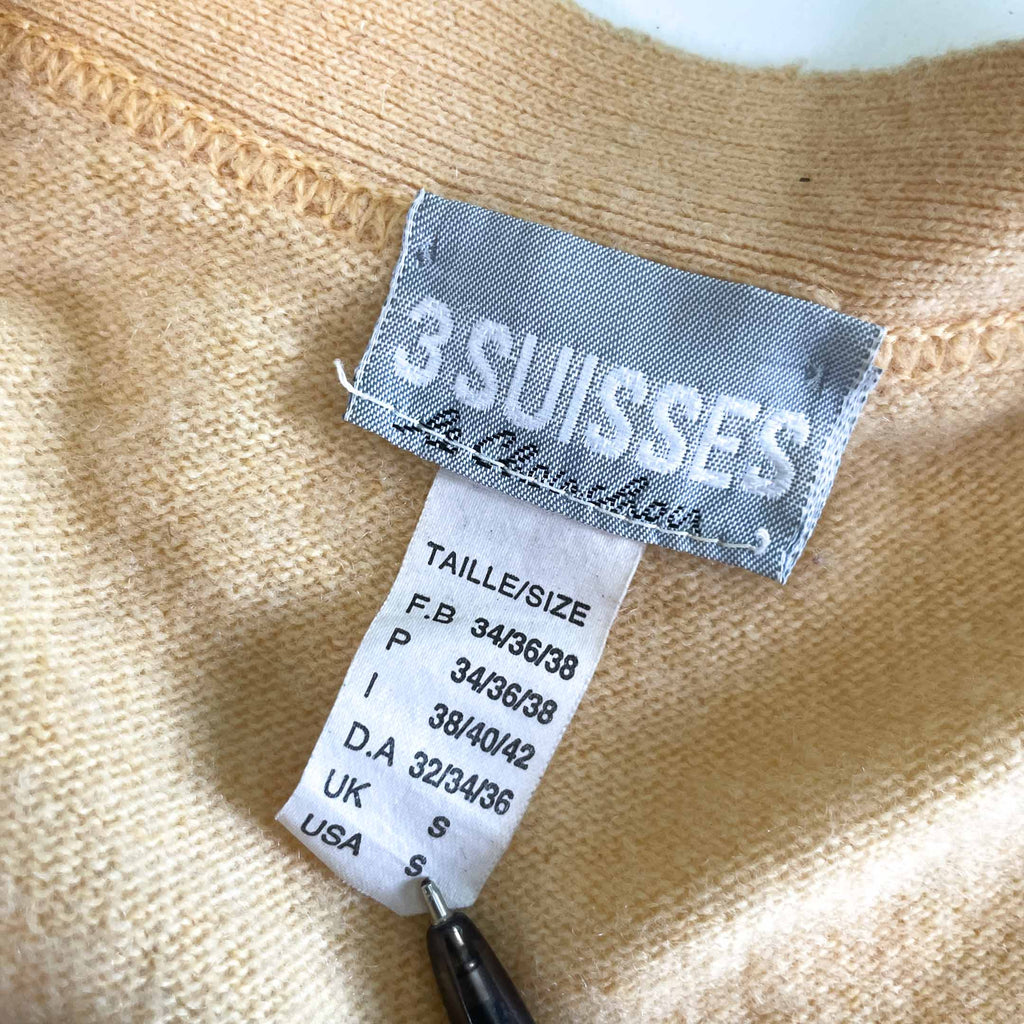 Vintage 3 Suisses women cotton blend yellow V-neck button sweater in S|L28 W20|SKU 3671