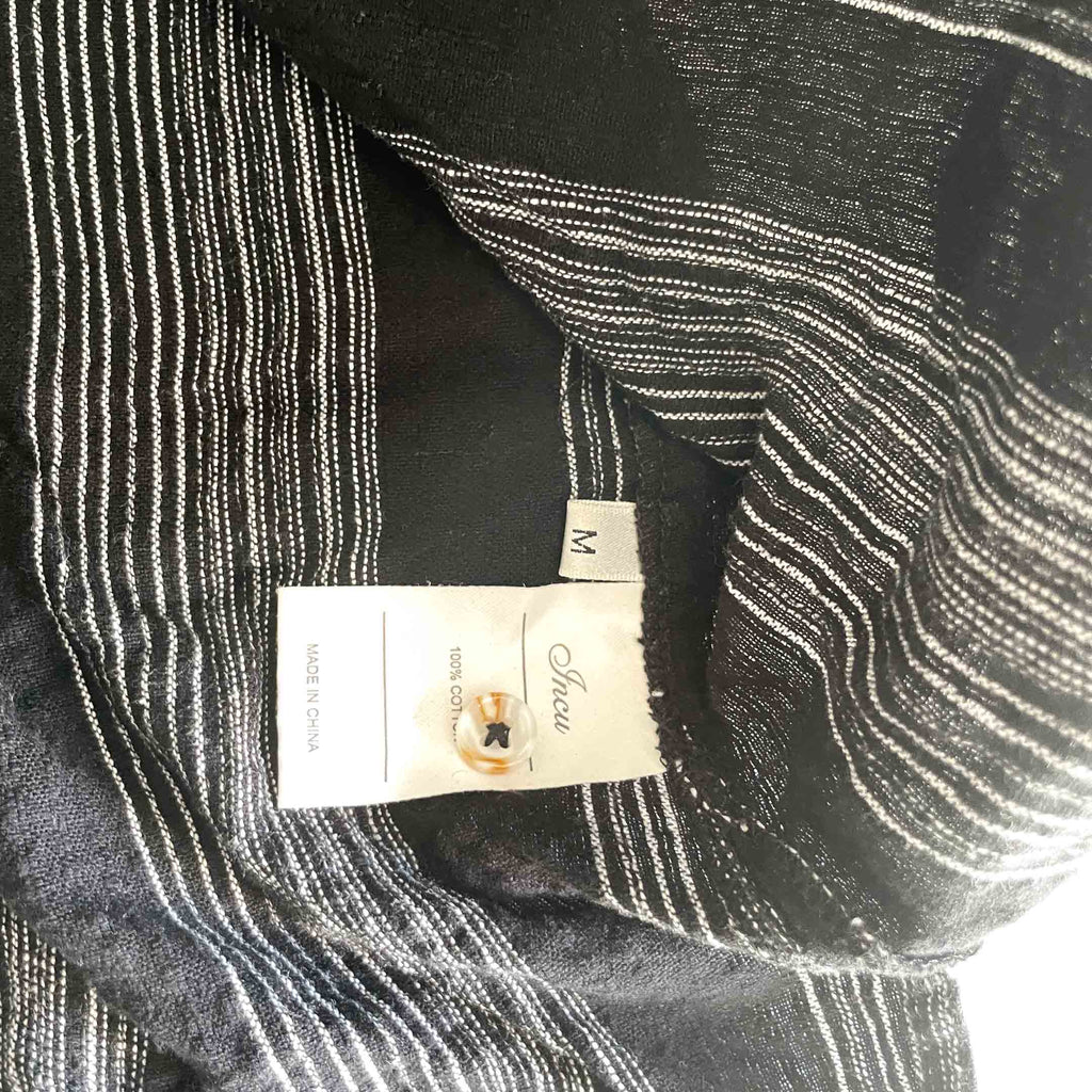 Vintage men Incu Collection black & white stripe short sleeve shirt in M|L31 W19|SKU 6373
