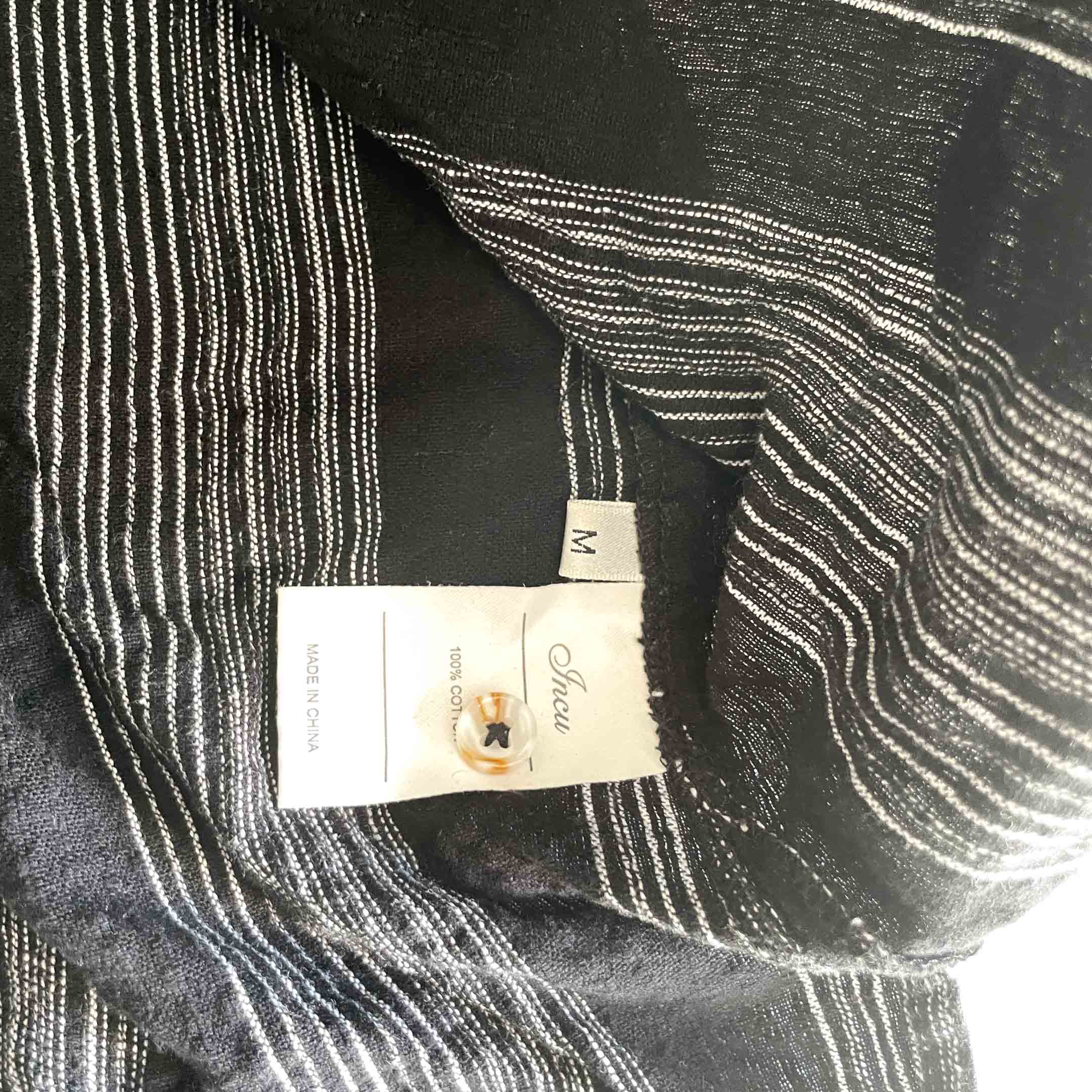 Vintage men Incu Collection black & white stripe short sleeve shirt in M|L31 W19|SKU 6373