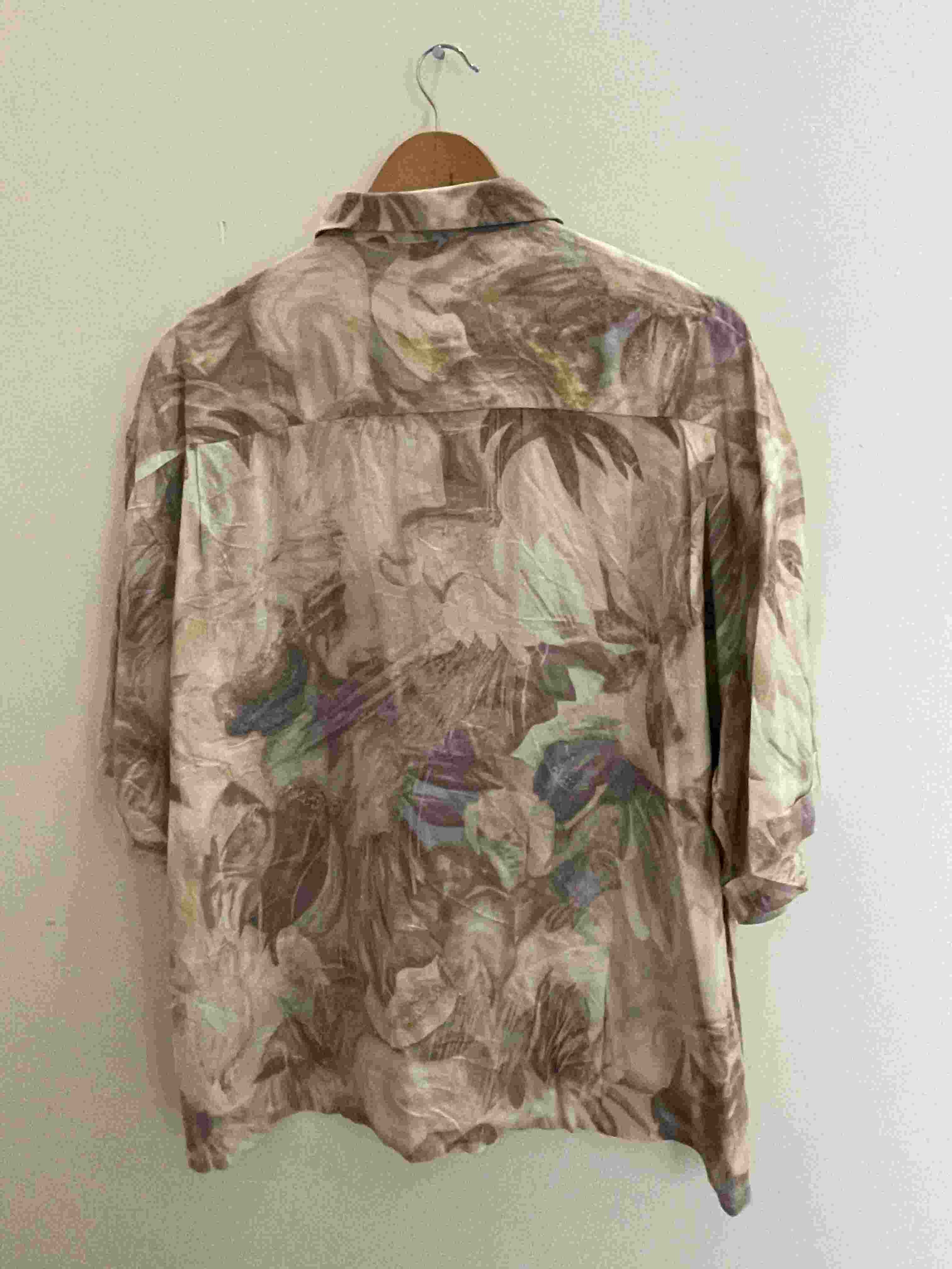 Vintage cream Auro floral print festive mens medium shirt