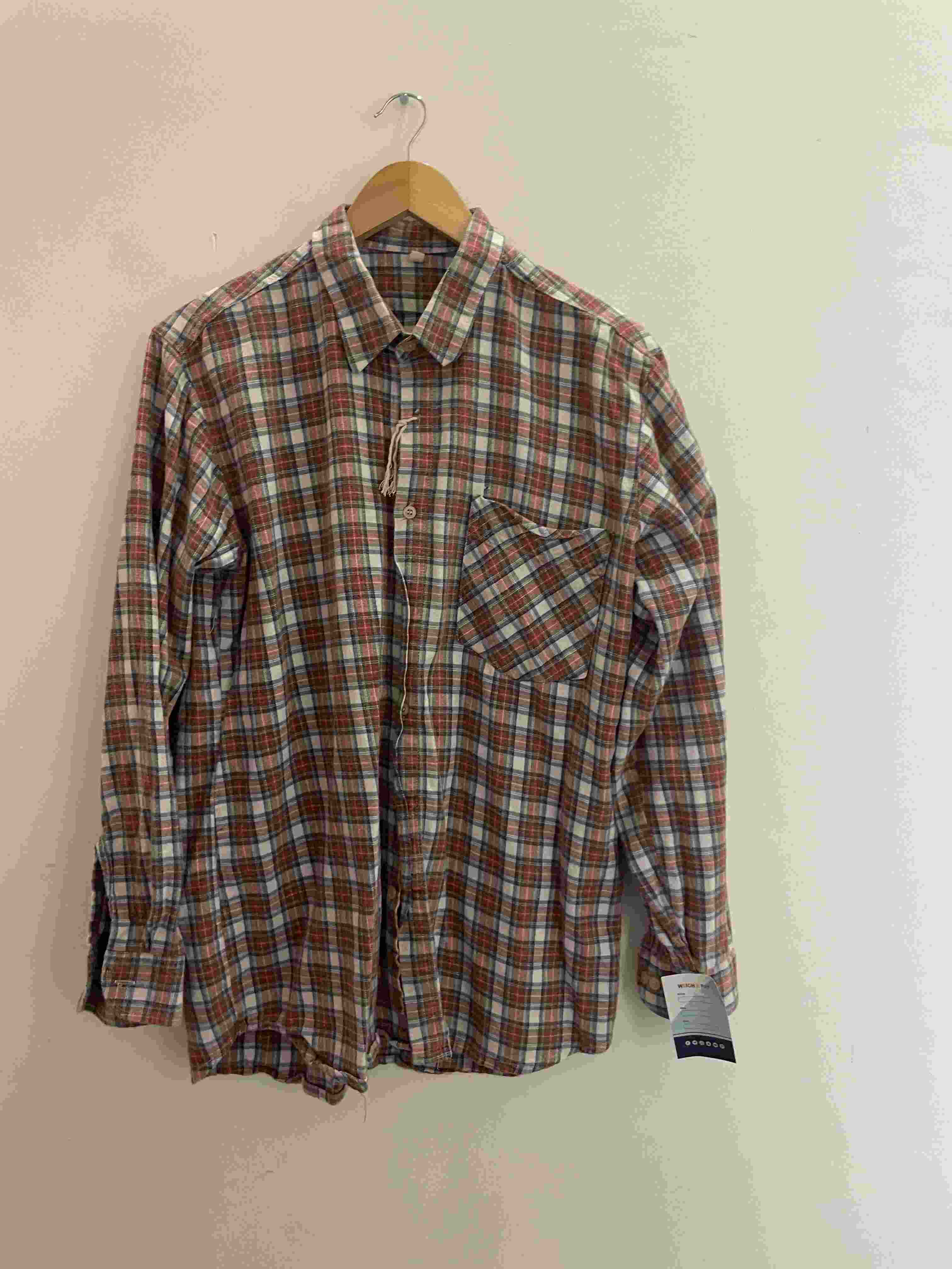 Vintage red checkered mens long sleeve medium shirt