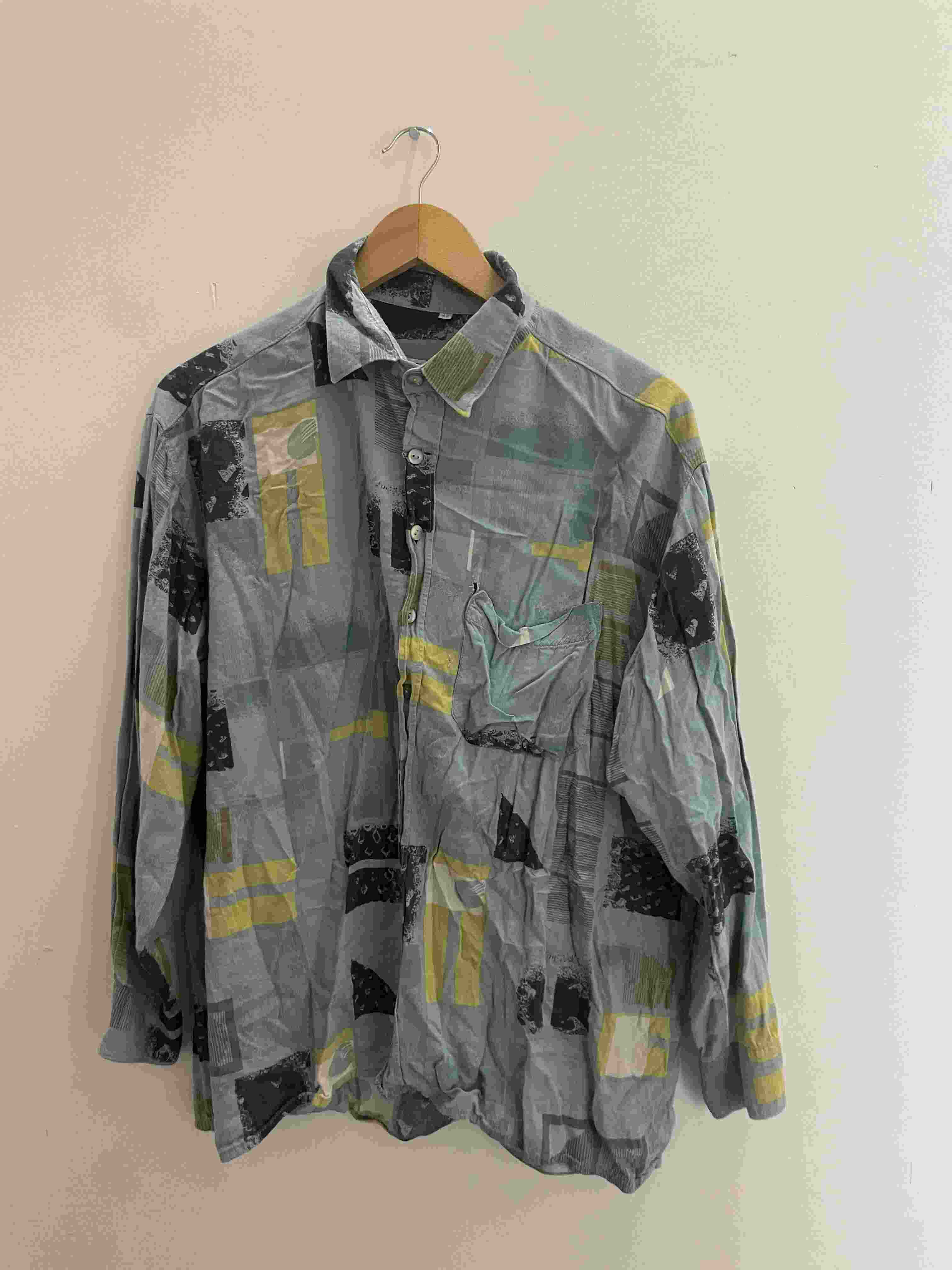 Vintage Alpenland mens grey abstract festive print large shirt