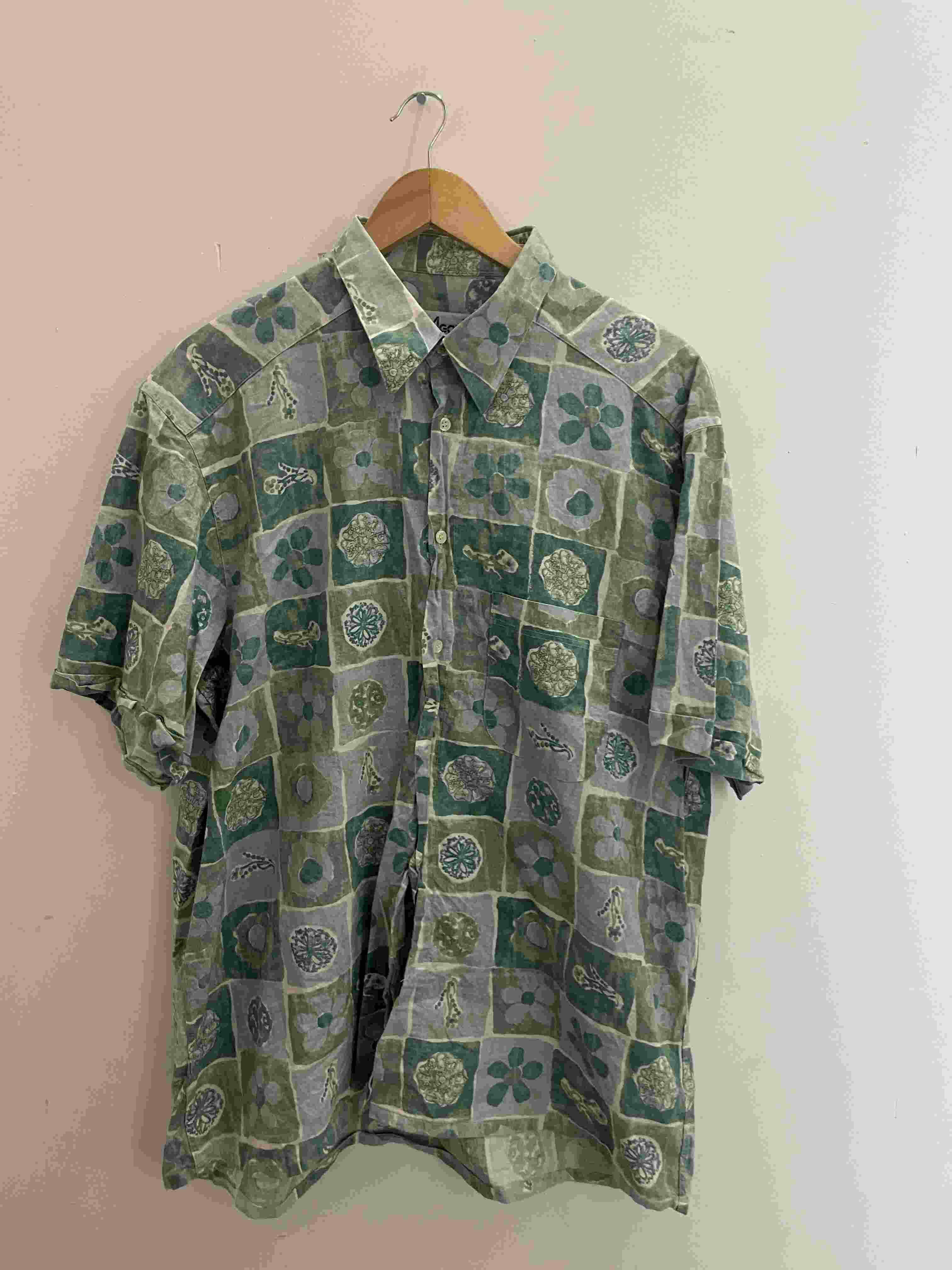 Vintage green agora casual wear abstract pattern large mens shirt