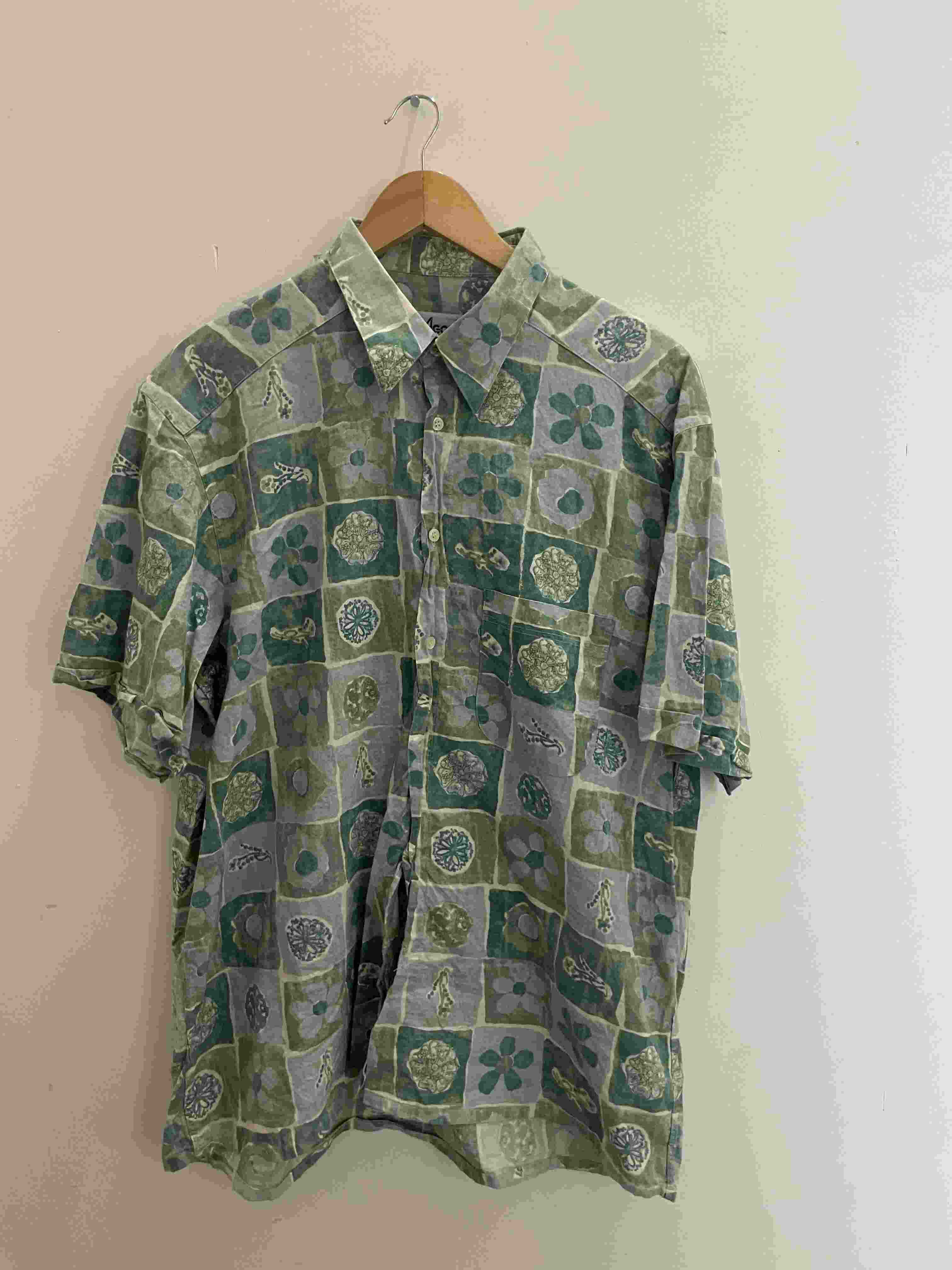 Vintage green agora casual wear abstract pattern large mens shirt