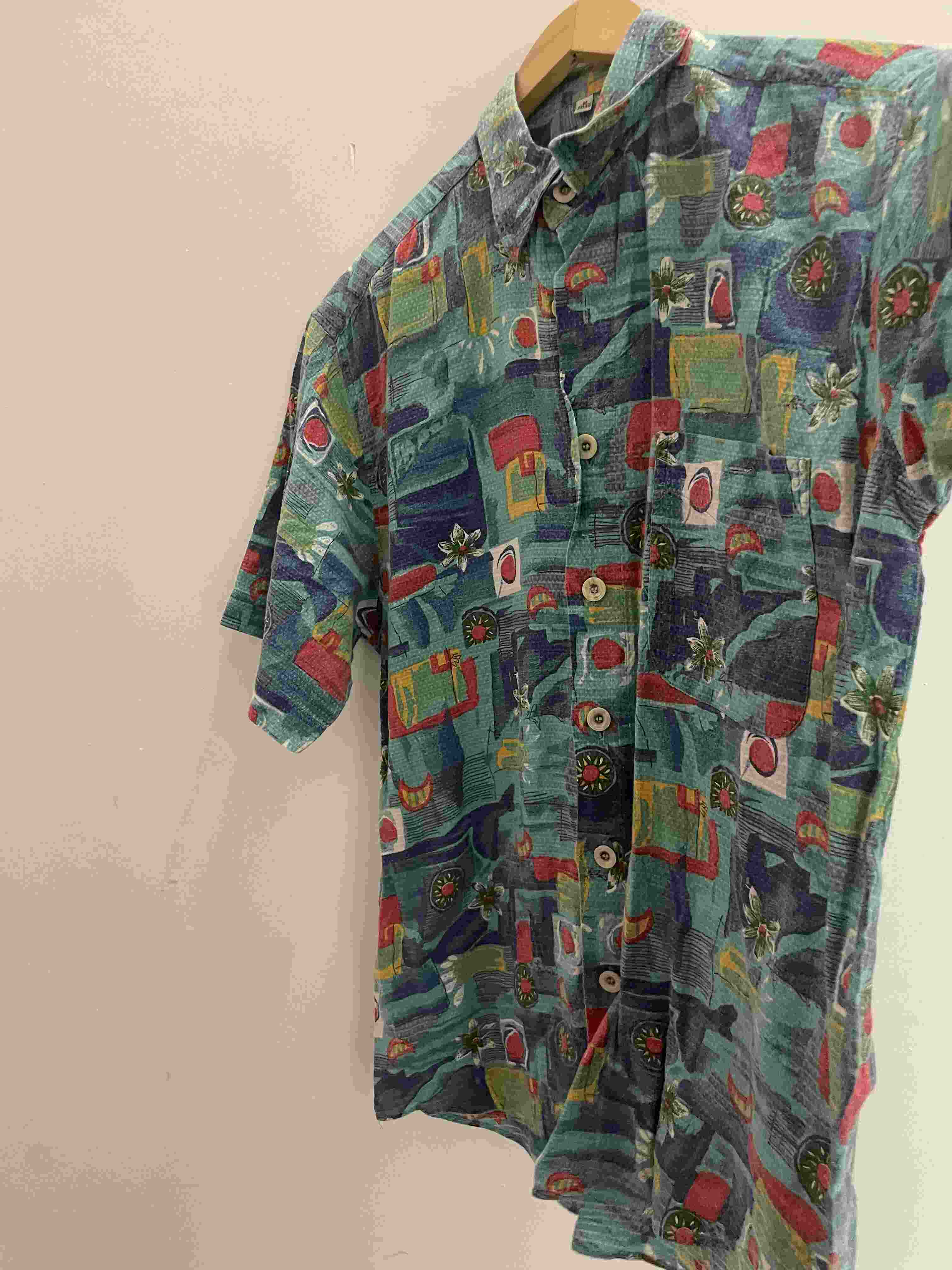 Vintage Team Multi abstract pattern mens medium shirt