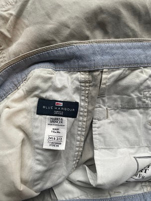 Rubynee Vintage y2k Blue Harbour Cream authentic regular fit short