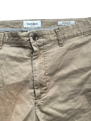Rubynee Vintage y2k Goodiellow cream chinos mens short
