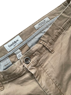 Rubynee Vintage y2k Goodiellow cream chinos mens short
