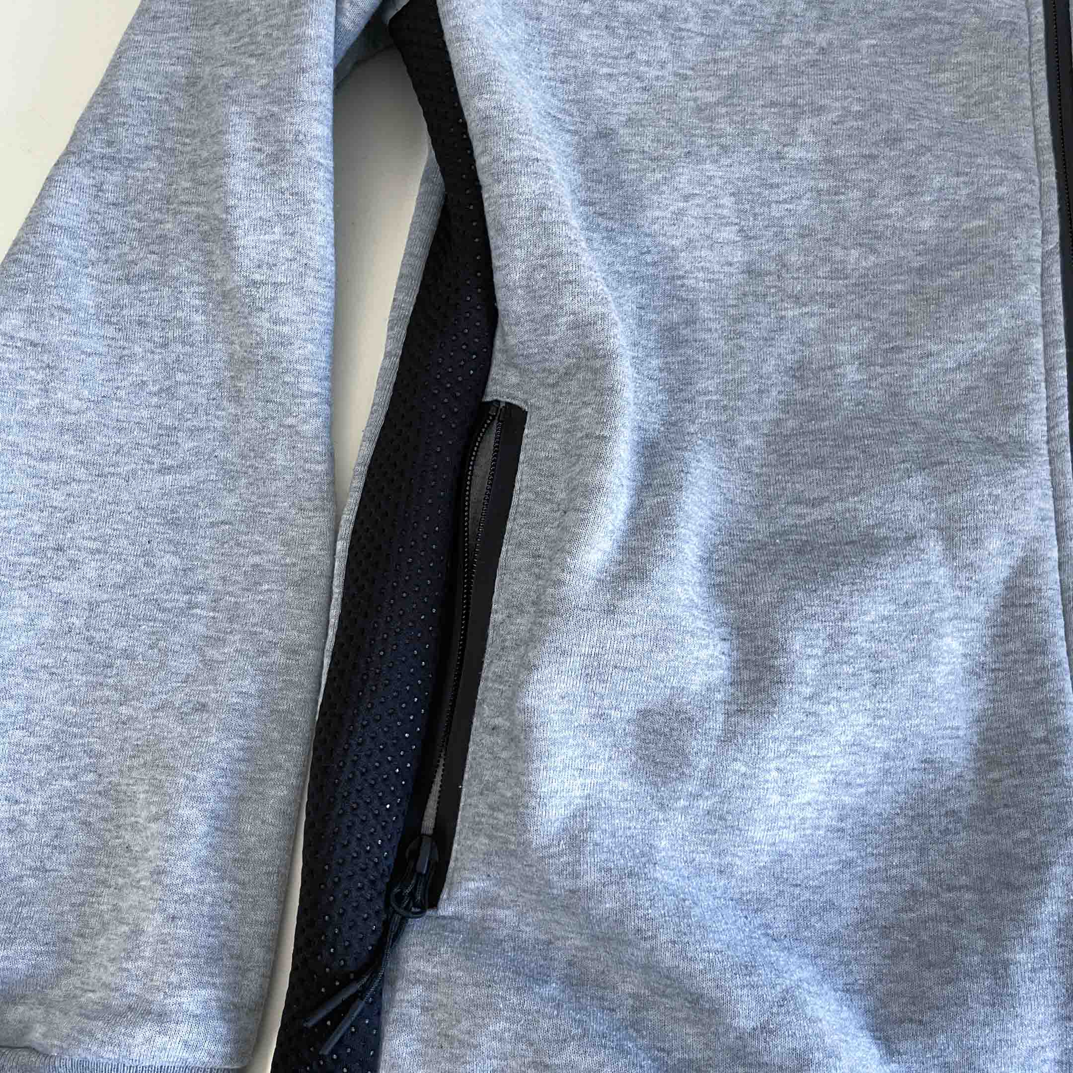 Vintage unisex Everlast full zip grey hoodie in M|L28 W19|SKU 6412