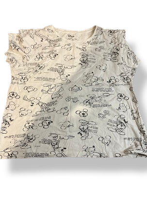 Rubynee Vintage y2k Disney white patterned tshirt size M