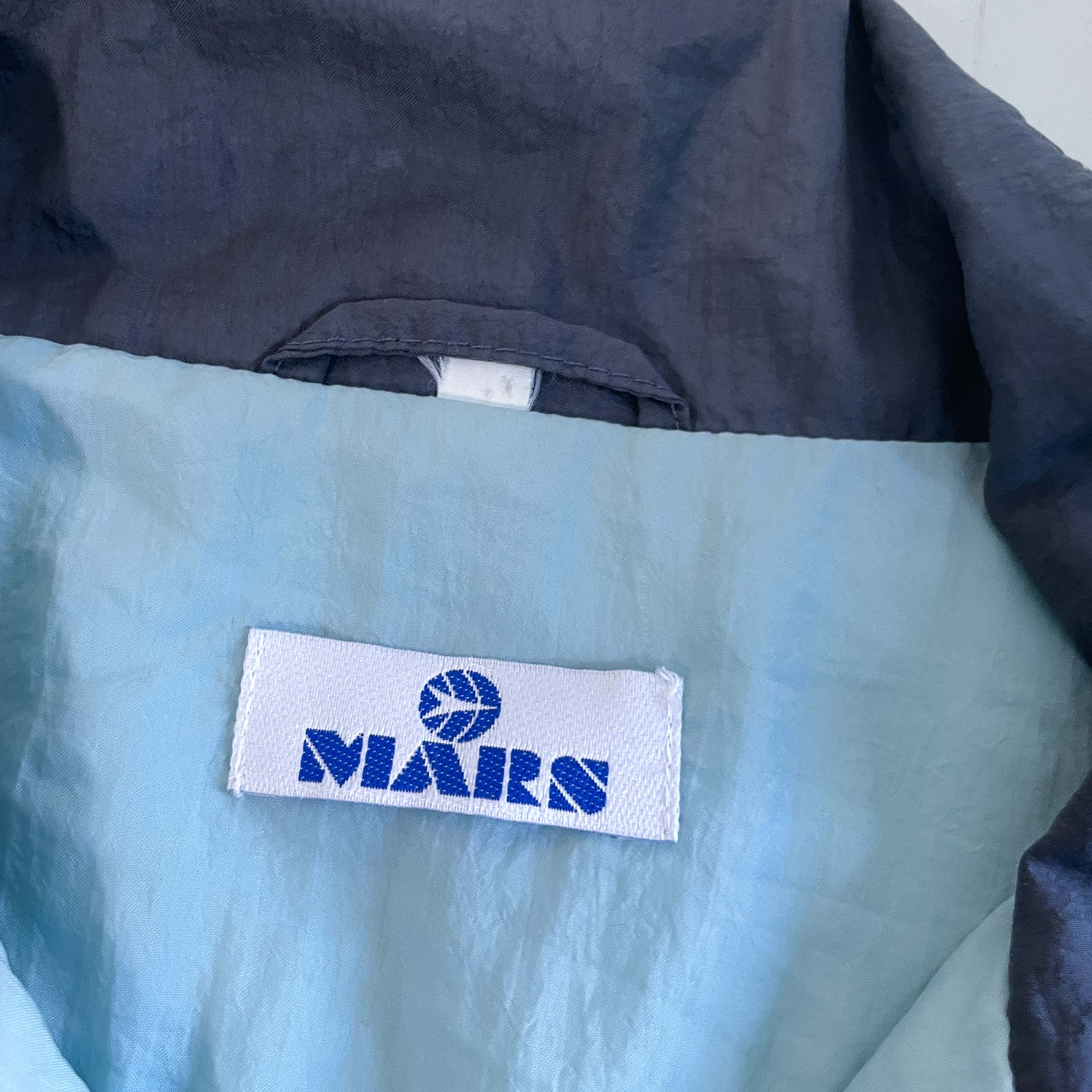 Vintage men Mars grey full zip polyester windbreaker jacket in L|L29 W25|SKU 6440