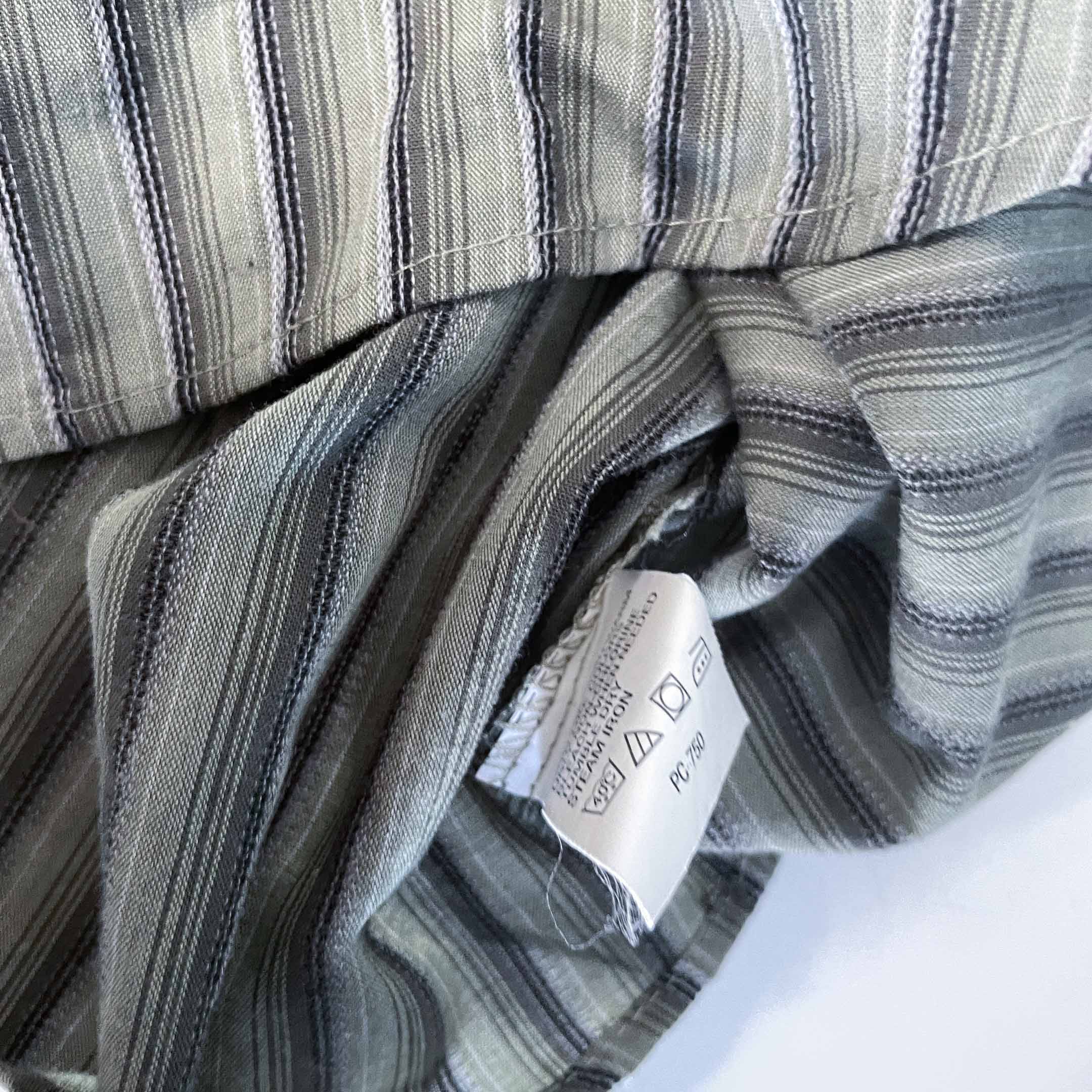 Vintage men Vanheusen studio grey stripe short sleeve tees in M|L32 W21|SKU 6446