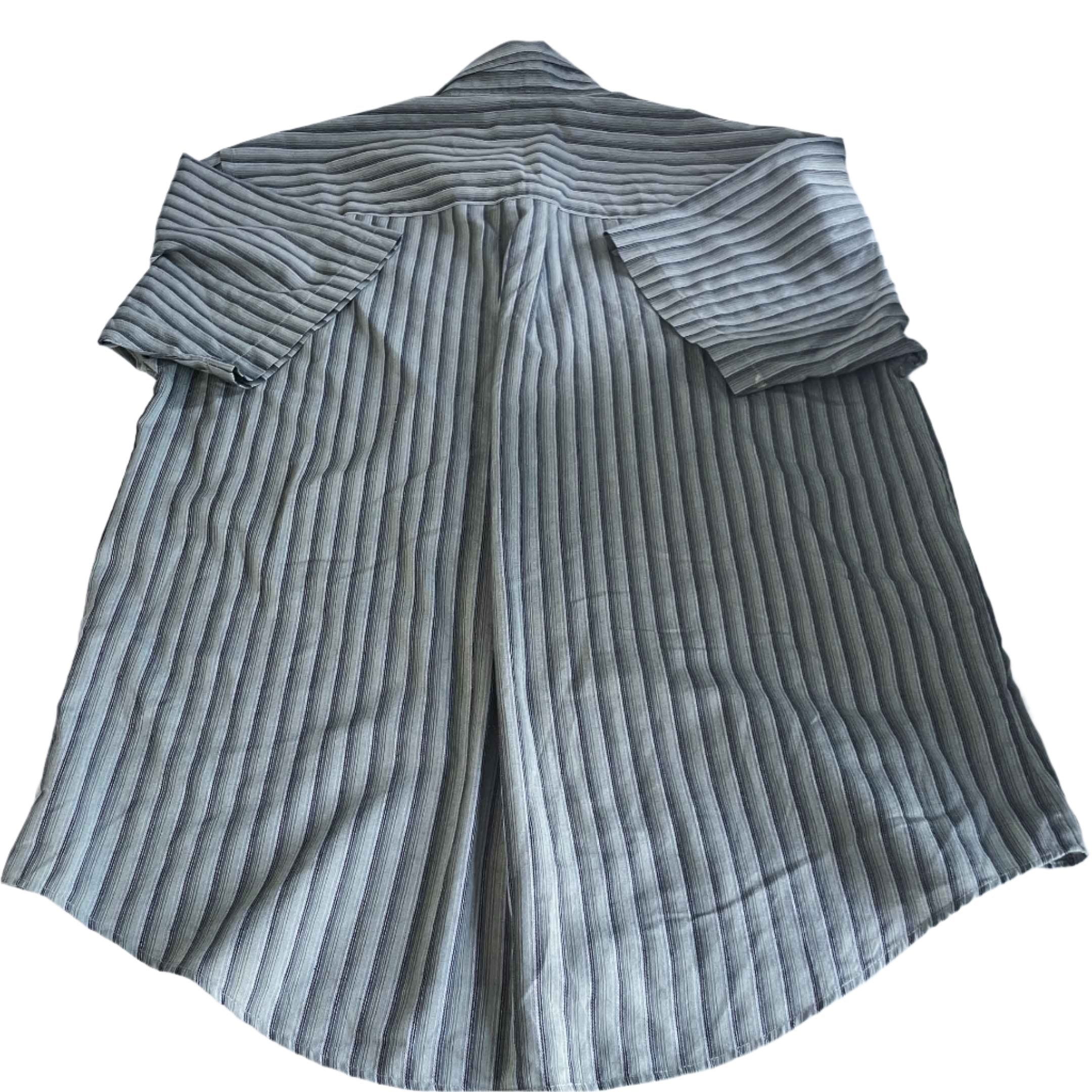 Vintage men Vanheusen studio grey stripe short sleeve tees in M|L32 W21|SKU 6446