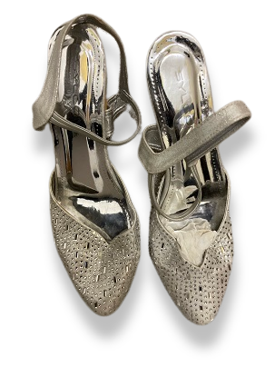 Rachels Closet Vintage y2k SYI CON womens silver high heel shoes
