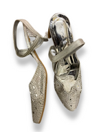 Rachels Closet Vintage y2k SYI CON womens silver high heel shoes