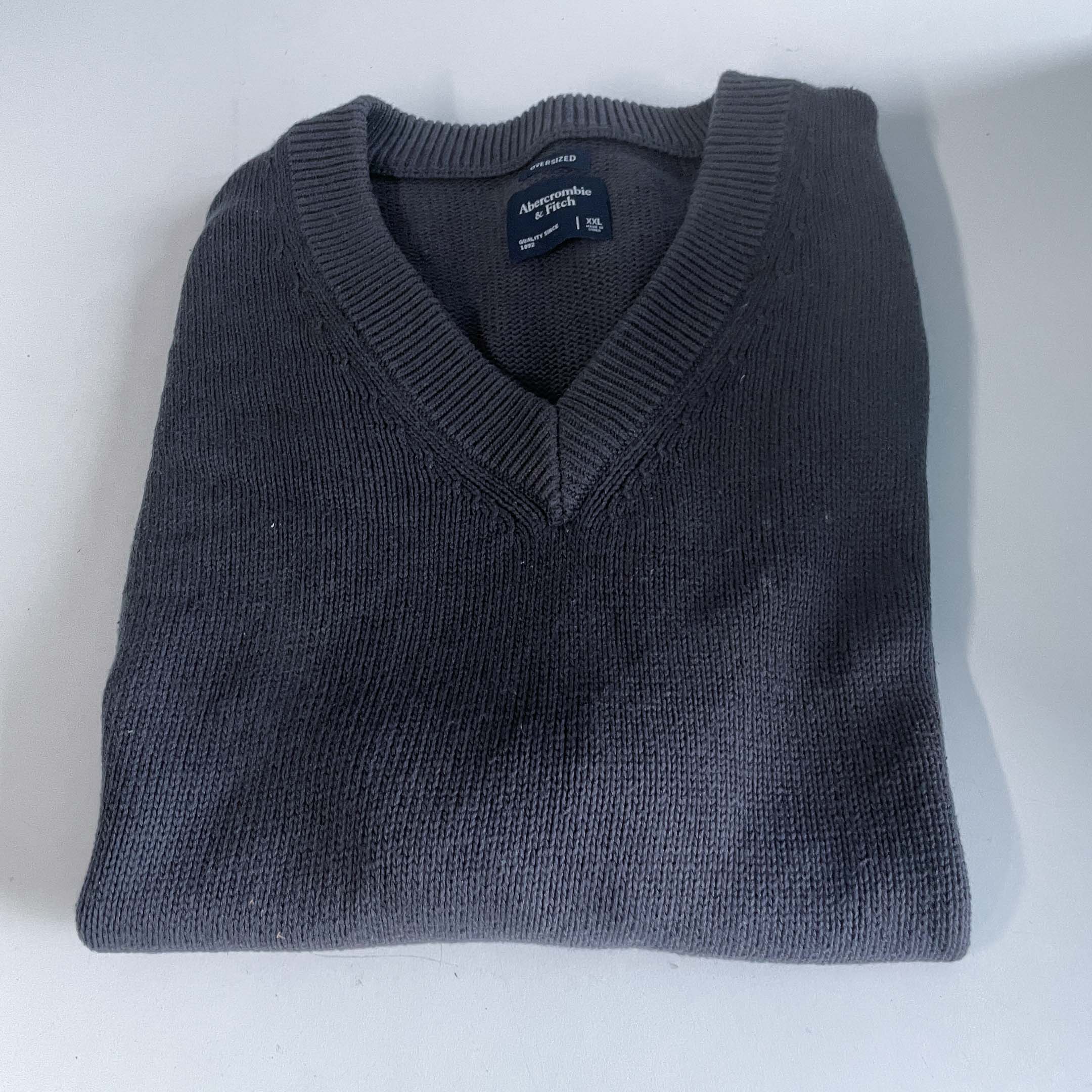 Vintage unisex black Abercrombie & Fitch sleeveless V-neck oversize sweater XL|L31 W25|SKU 6463