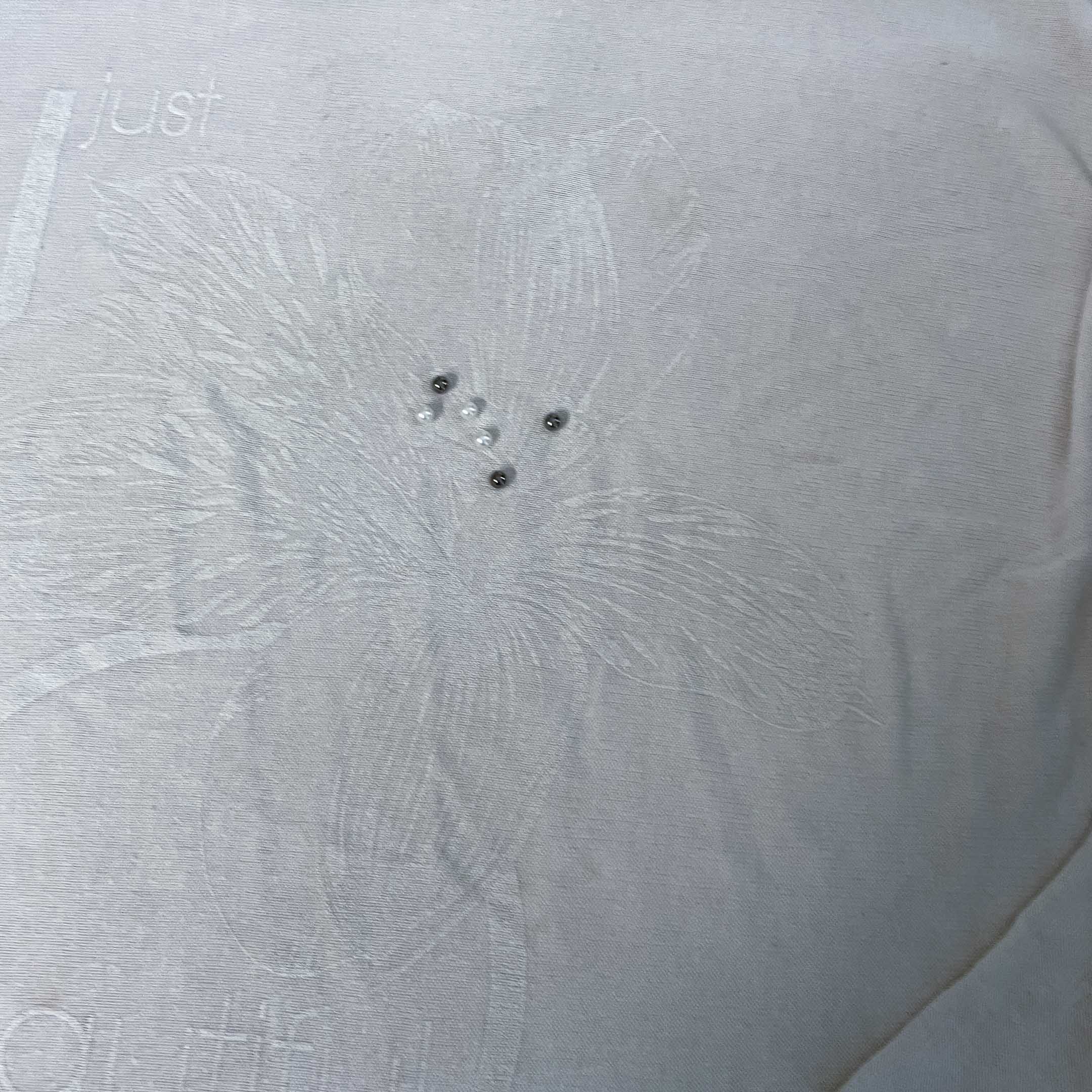 Vintage women made in Italy Just Beautiful & only floral print white soft tees in XL|L28 W24|SKU 6482