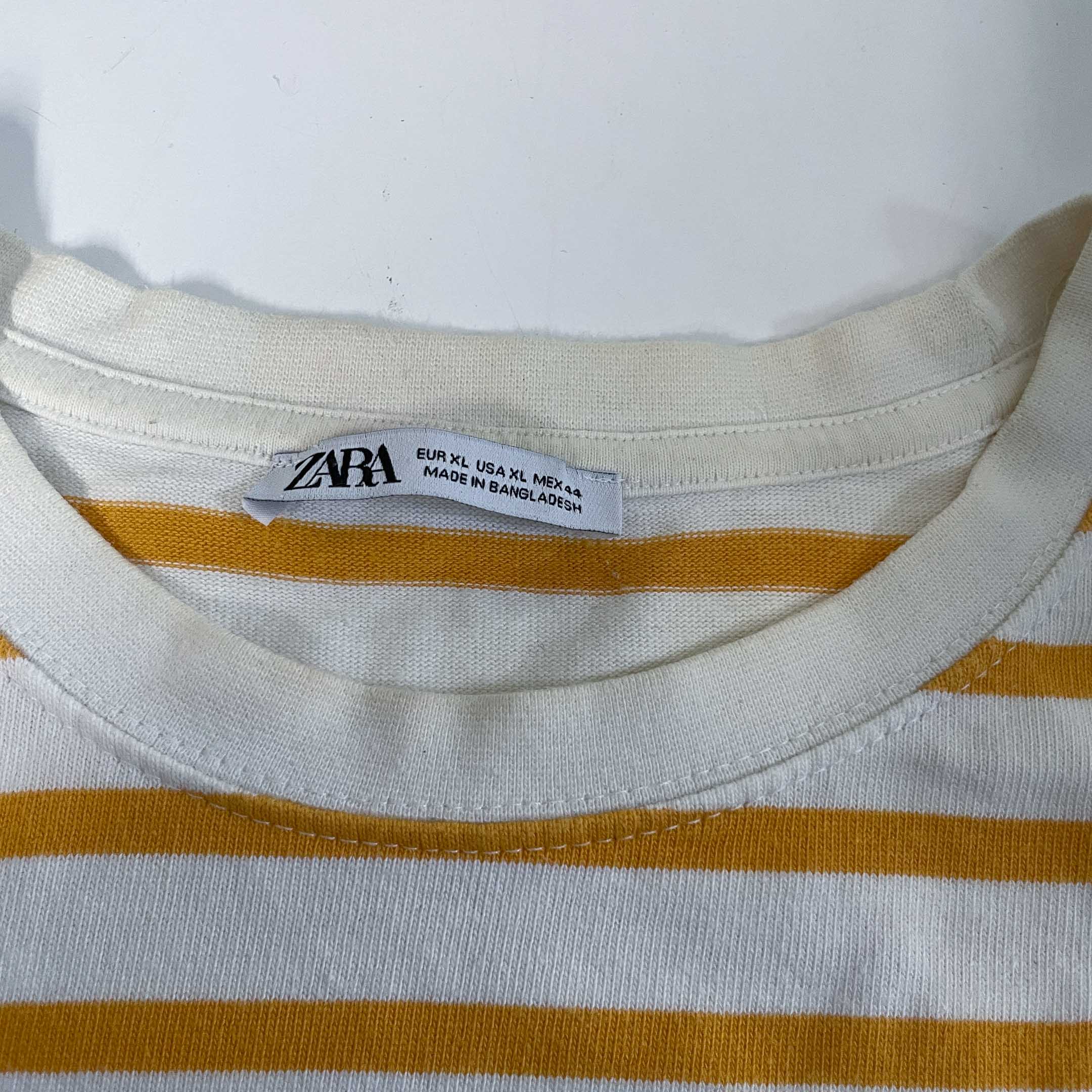 Zara men white & yellow stripe oversize short sleeve tees in XL|29 W22|SKU 6483