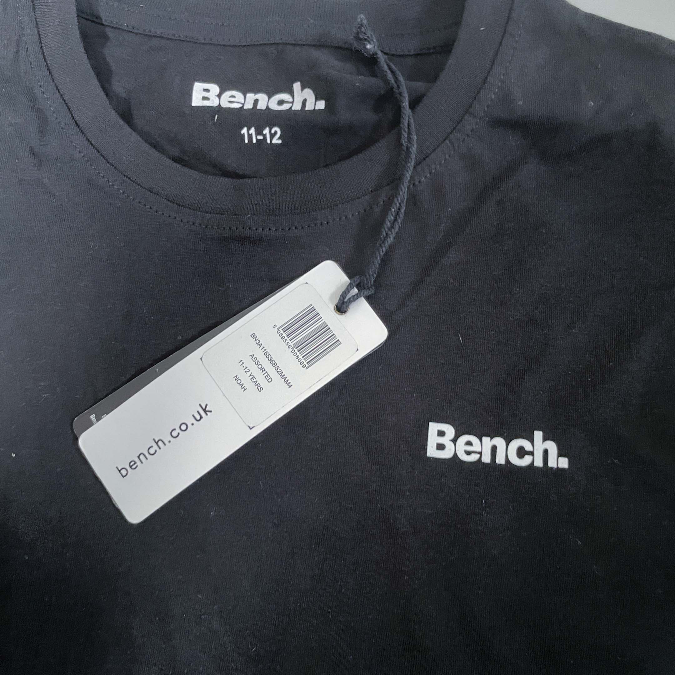 Vintage Kids 11-12yrs plain black Bench tees in S|L25 W16|SKU 6488