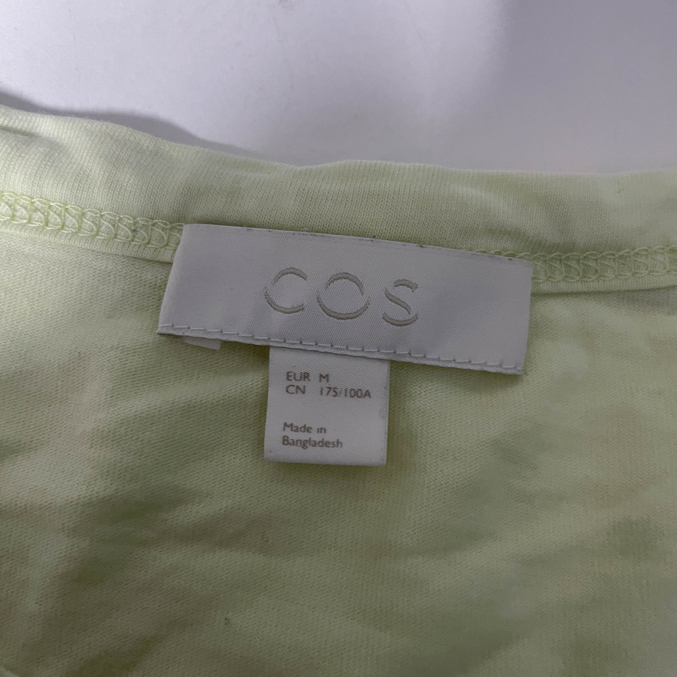 Mens Made in Bangladesh COS green long sleeve plain tees in M|L26 W20|SKU 6507