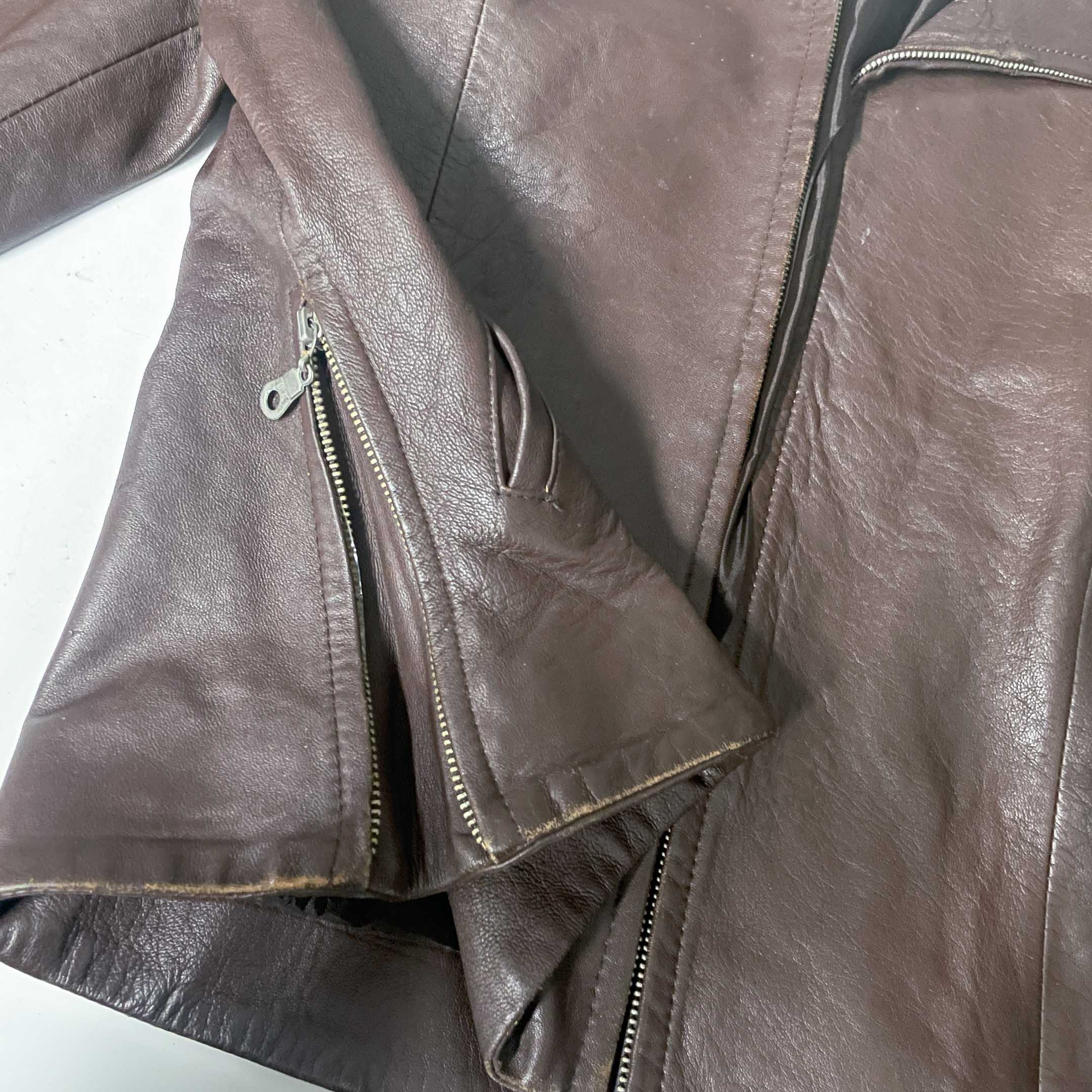 Vintage Y2K womens Bulut brown full zip leather bikers jacket in L|L25W19|SKU 6509