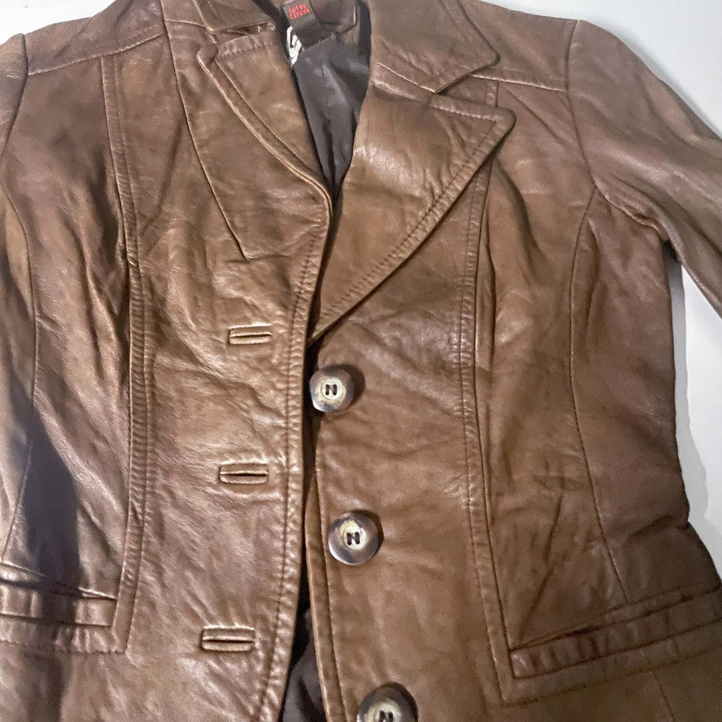 Vintage Y2K Danier brown genuine italian leather cropped biker jacket size 6/8|L24w15|SKU 6510