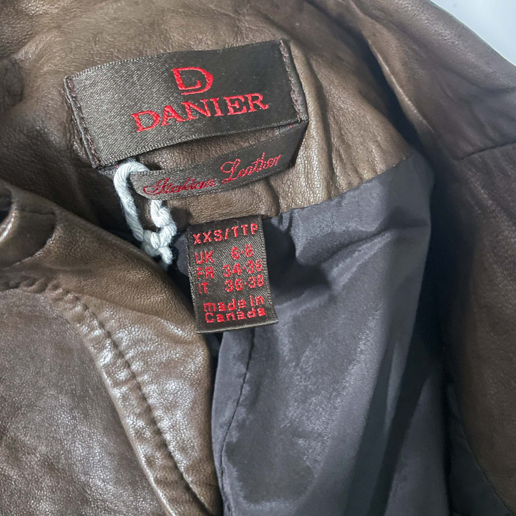 Vintage Y2K Danier brown genuine italian leather cropped biker jacket size 6/8|L24w15|SKU 6510