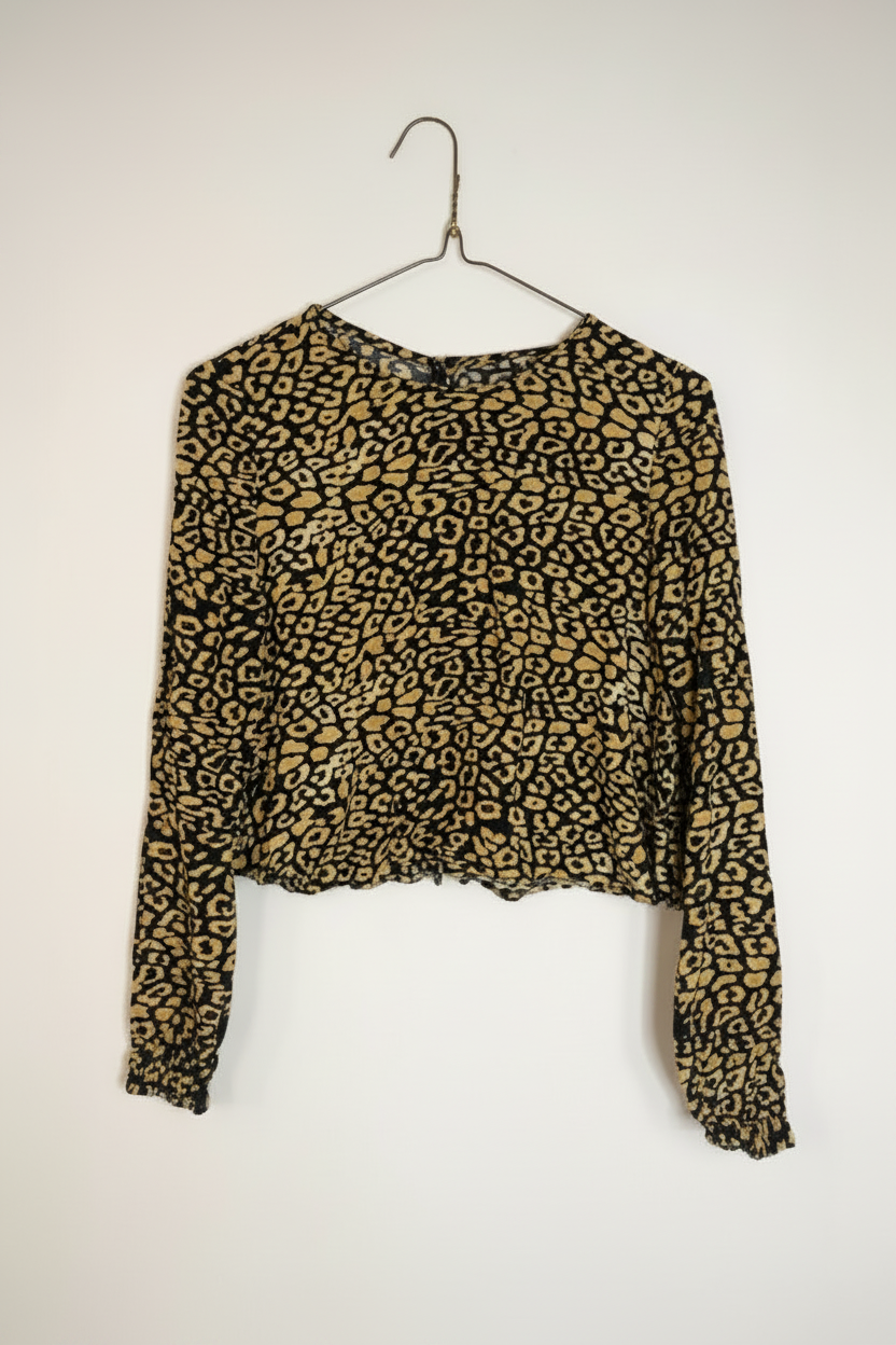 Vintage y2k Zara Cheetah print top with black buttons