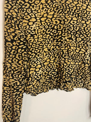 Rubynee Vintage y2k Zara Cheetah print top with black buttons