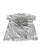 Vintage White Men's Graphic T-Shirt. In a 2XL  |SKU 5022