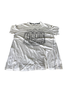 Vintage White Men's Graphic T-Shirt. In a 2XL  |SKU 5022