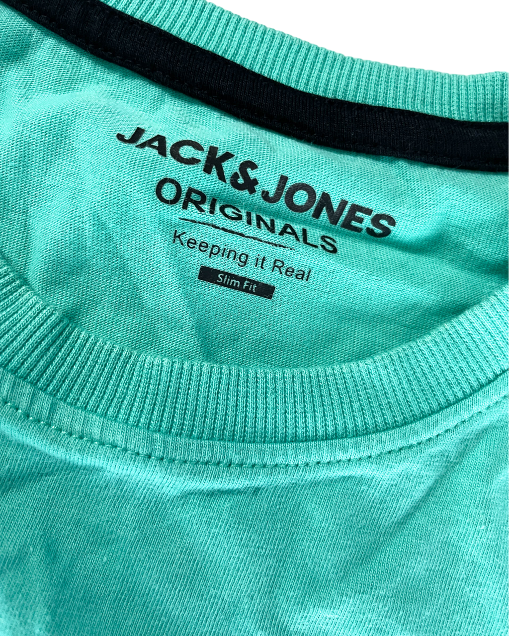 Vintage Graphic Jack &amp; Jones T-Shirt. In size medium