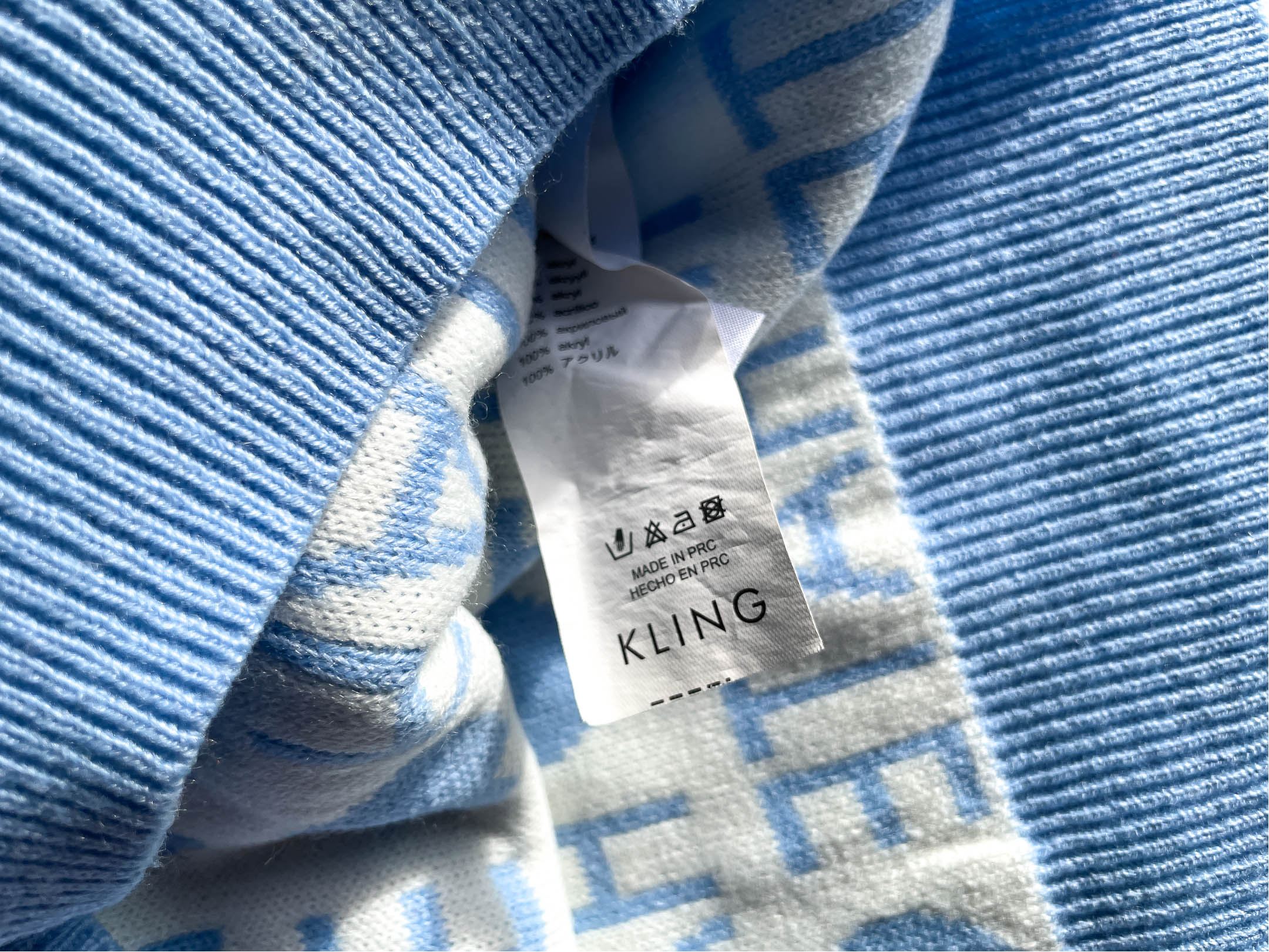 Vintage y2k 90s Streetwear Women's Knitted Cardigan. In size small/medium|SKU 5038