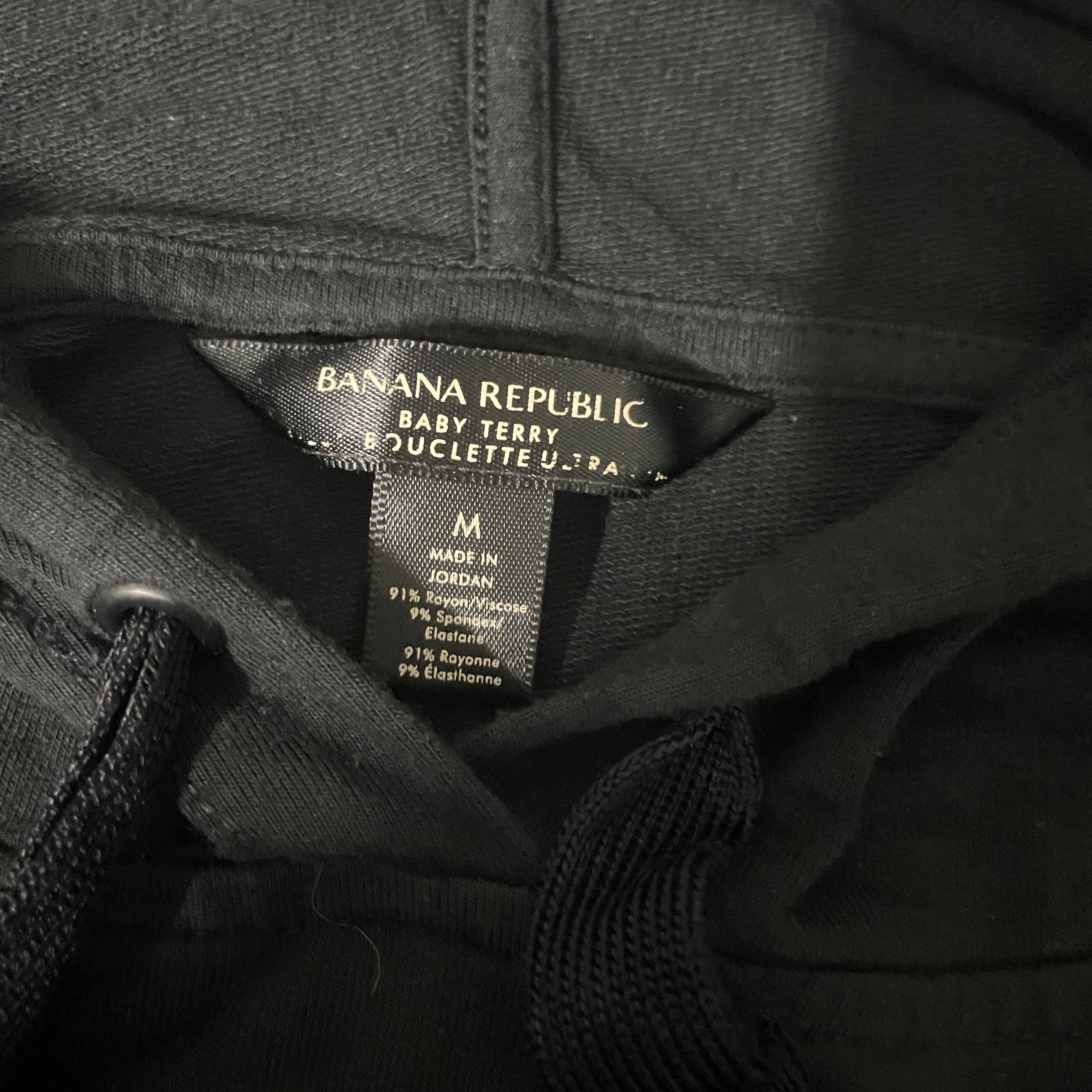 Vintage men black Banana Republic drawstring rayon hoodie in M|L25 W20|SKU 6530