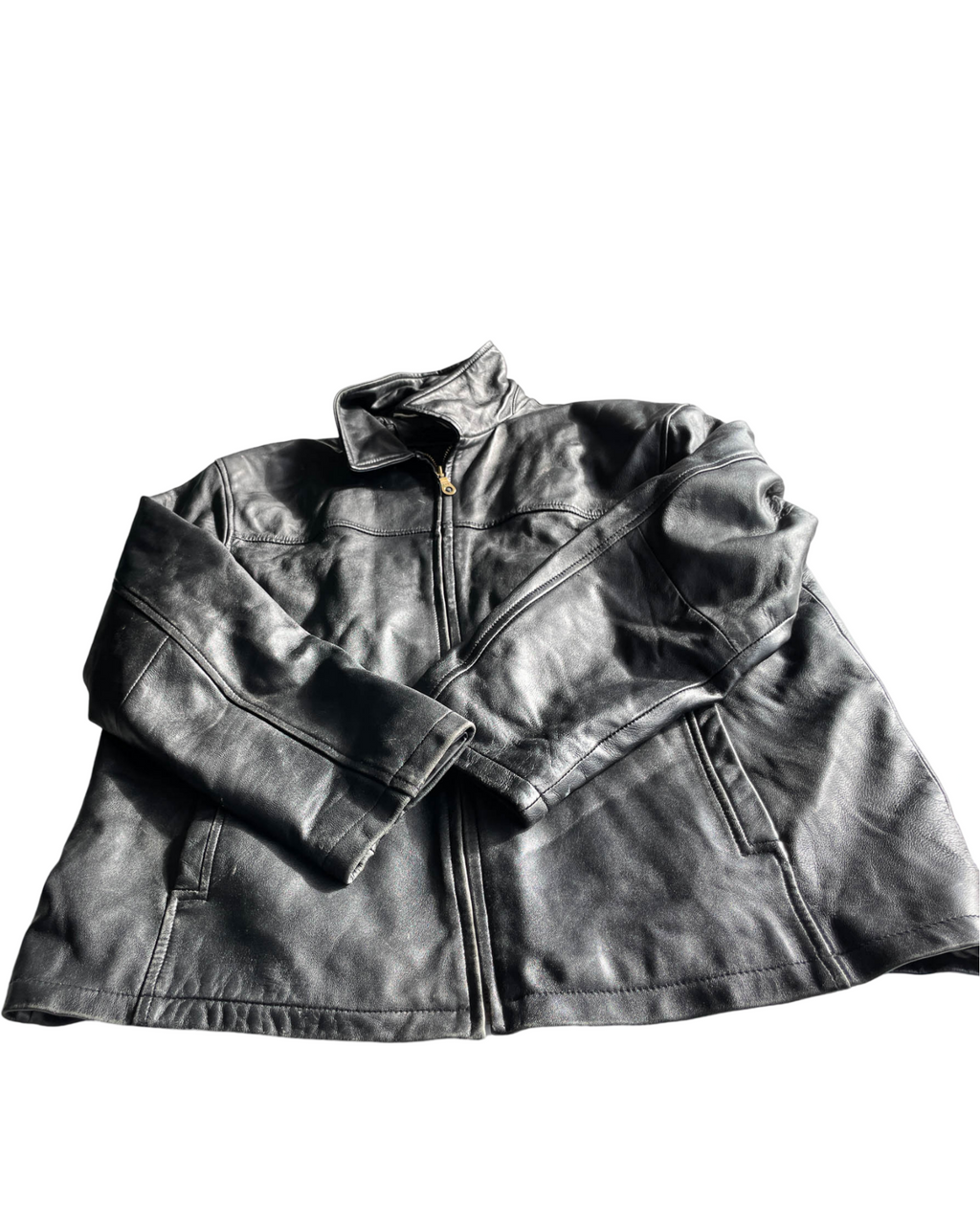 Vintage Black Durable Leather Jacket. In size XL/XXL