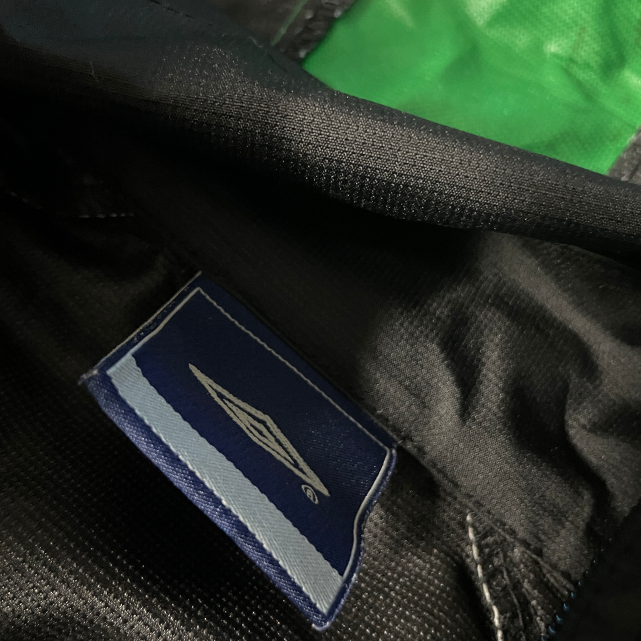 Vintage Umbro Black and Green Training Jacket SKU 5132